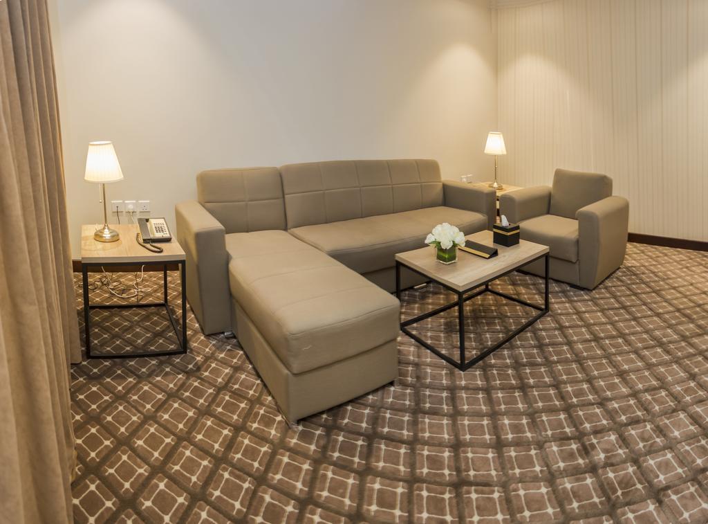 Burj Alhayat Hotel Suites Olaya Эр-Рияд Экстерьер фото
